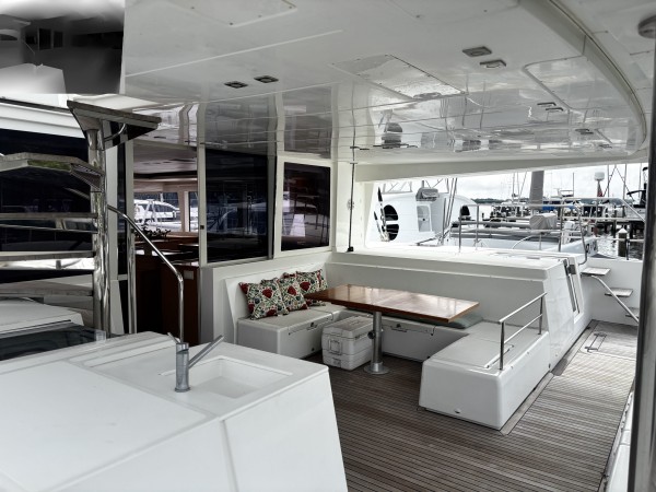 Used Sail Catamaran for sale 2012 Lagoon 560