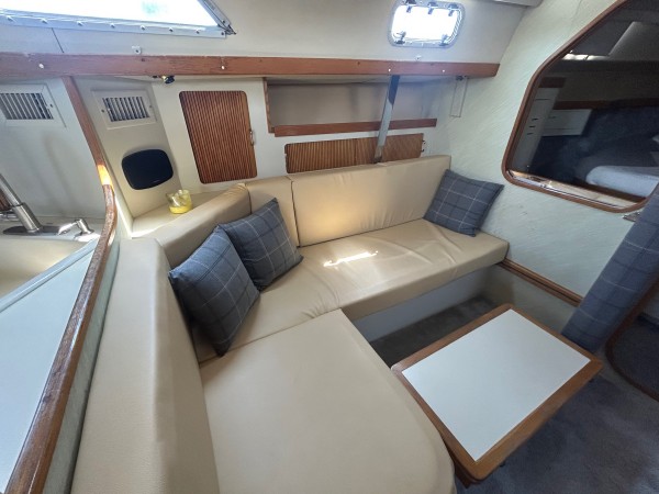 Used Sail Monohull for sale 1989 PEARSON 37-2