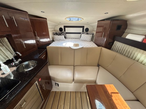 Used Power Monohull for sale 2015 REGAL 32 Express