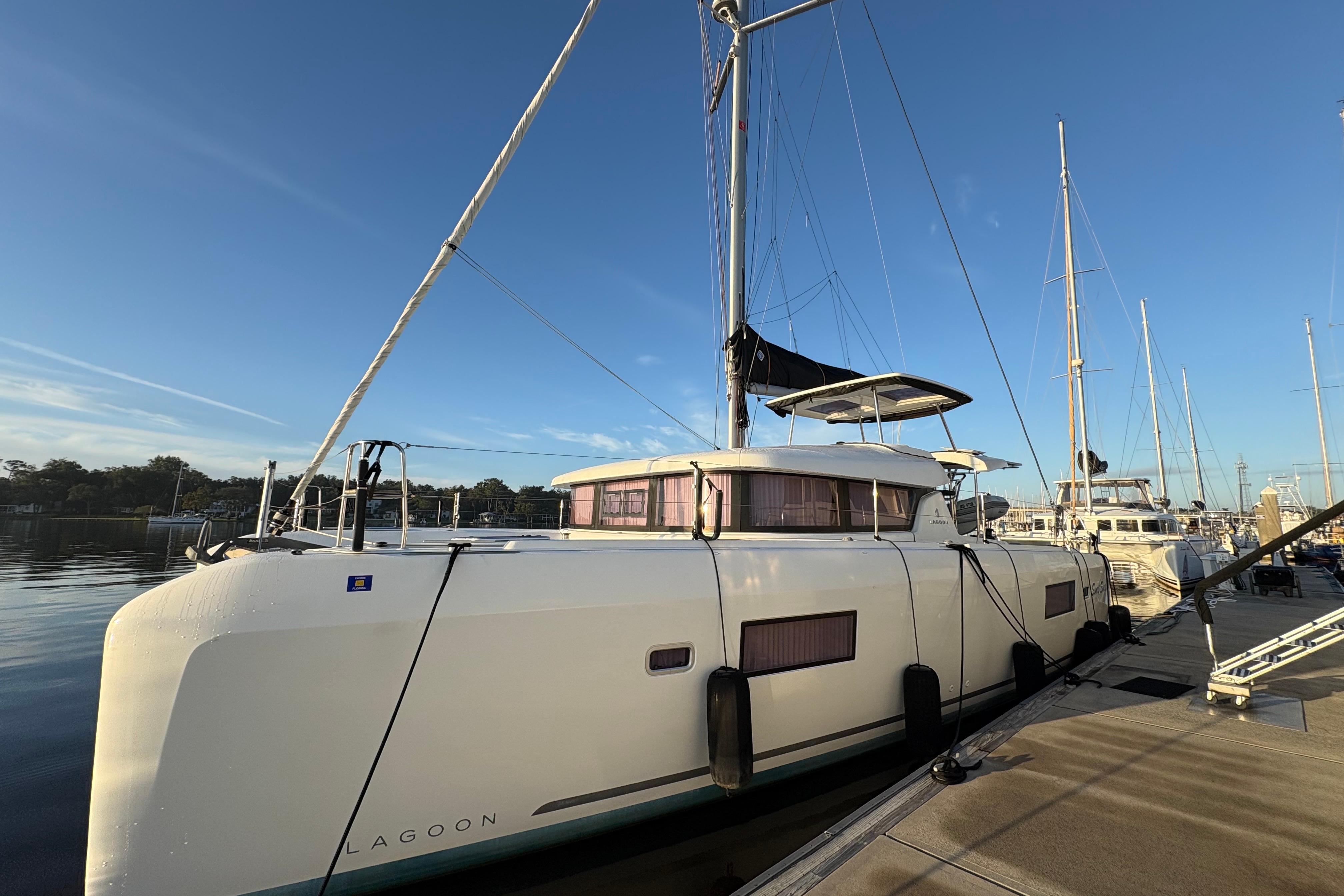 Used Sail Catamaran for sale 2020 Lagoon 42