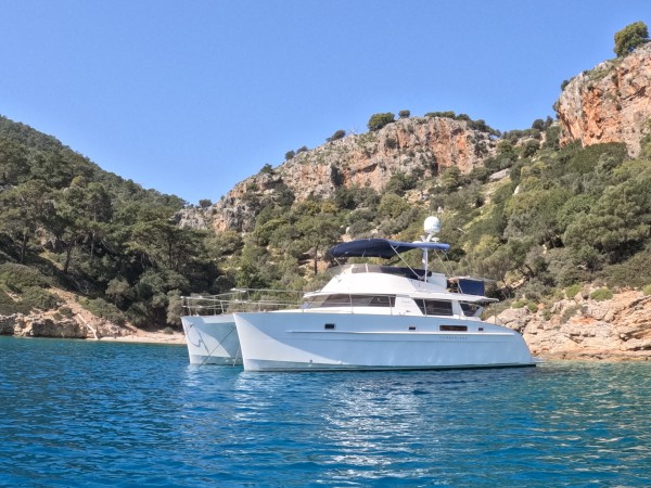 Used Power Catamaran for sale 2010 FOUNTAINE PAJOT FP Cumberland 46