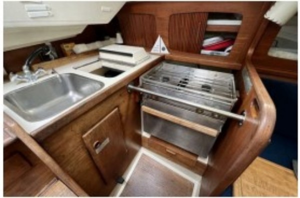 Used Sail Monohull for Sale 1990 Sabre 30 Mk III Additional Information