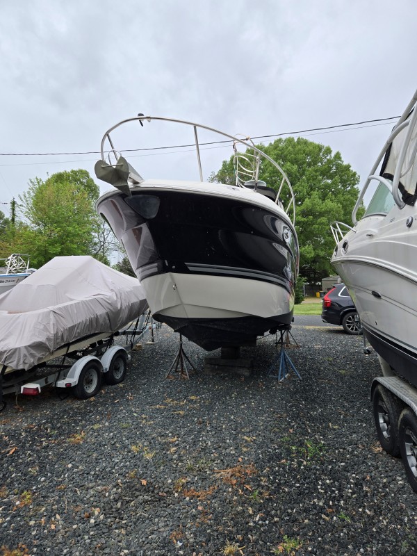 Used Power Monohull for Sale 2007 Monterey 270 CR 